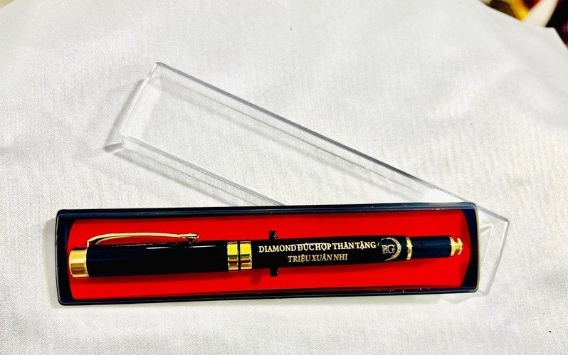 Bút Kim Loại Đen Bút Kim Loại Đen