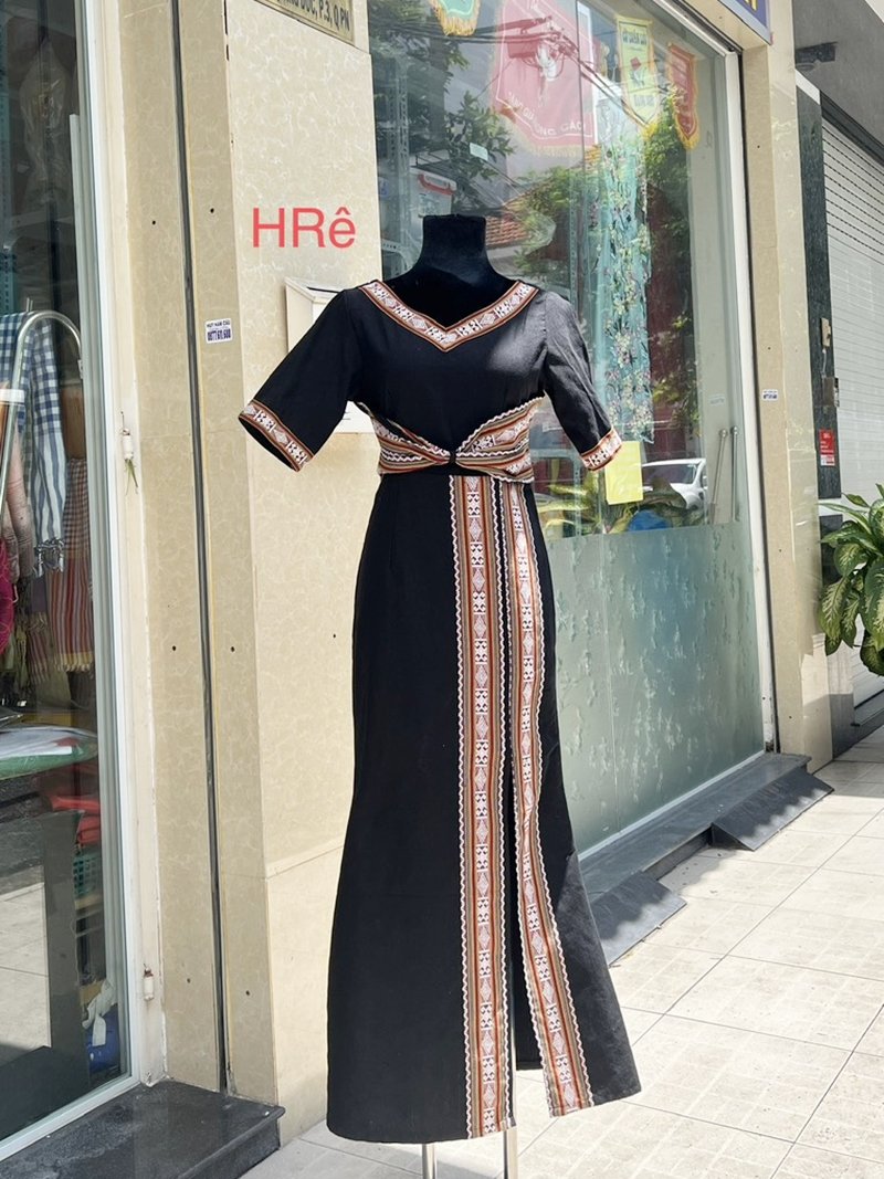 Dân Tộc Hrê Dân Tộc Hrê