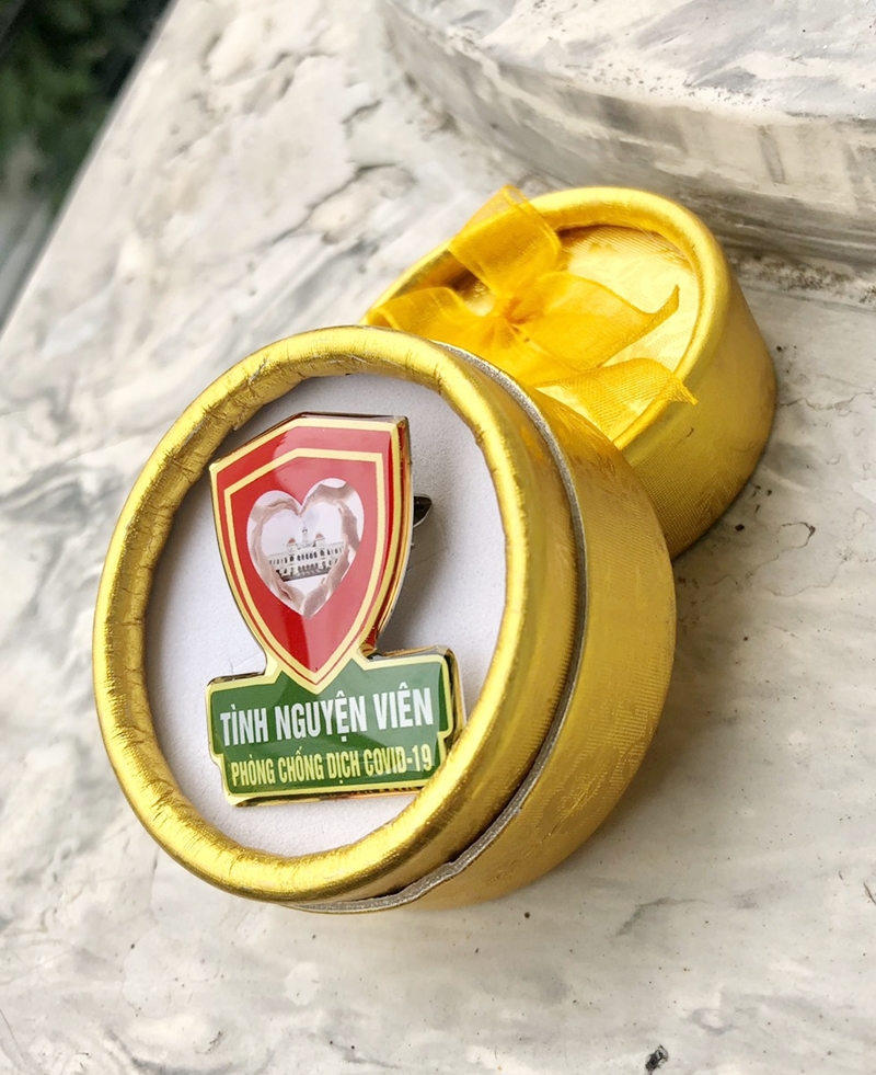 Huy Hiệu Tình Nguyện Viên Chống Dịch Covid - 19 Huy Hiệu Tình Nguyện Viên Chống Dịch Covid - 19