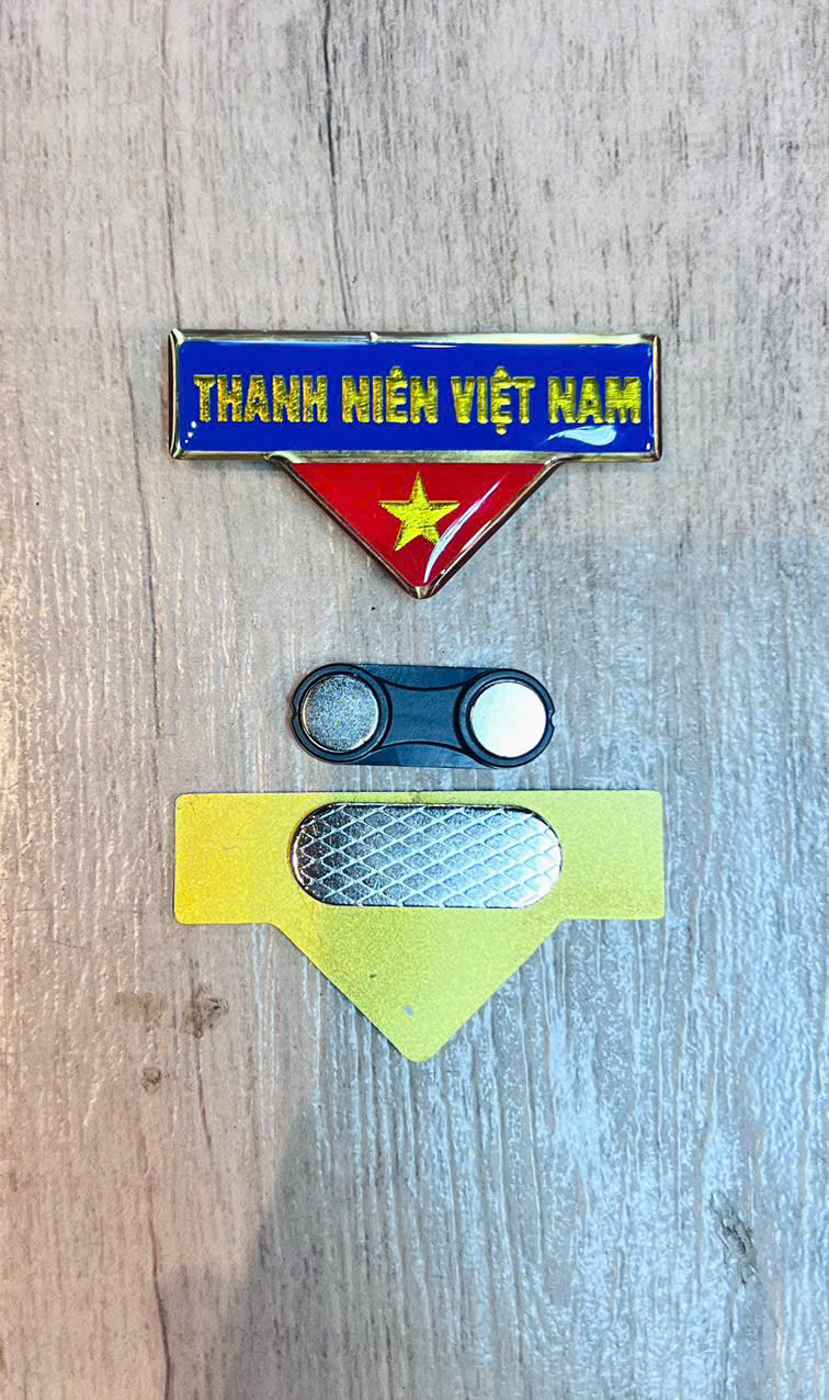 HUY HIỆU THANH NIÊN TAM GIÁC HUY HIỆU THANH NIÊN TAM GIÁC