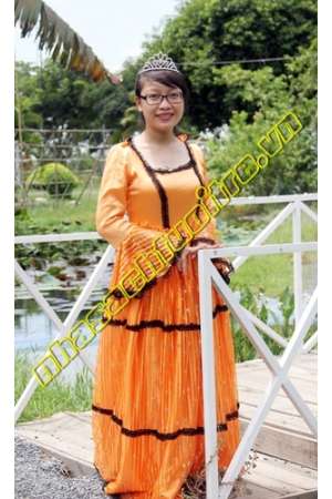 Đầm Châu Âu Vàng Cam ( Ống Tay Loe )